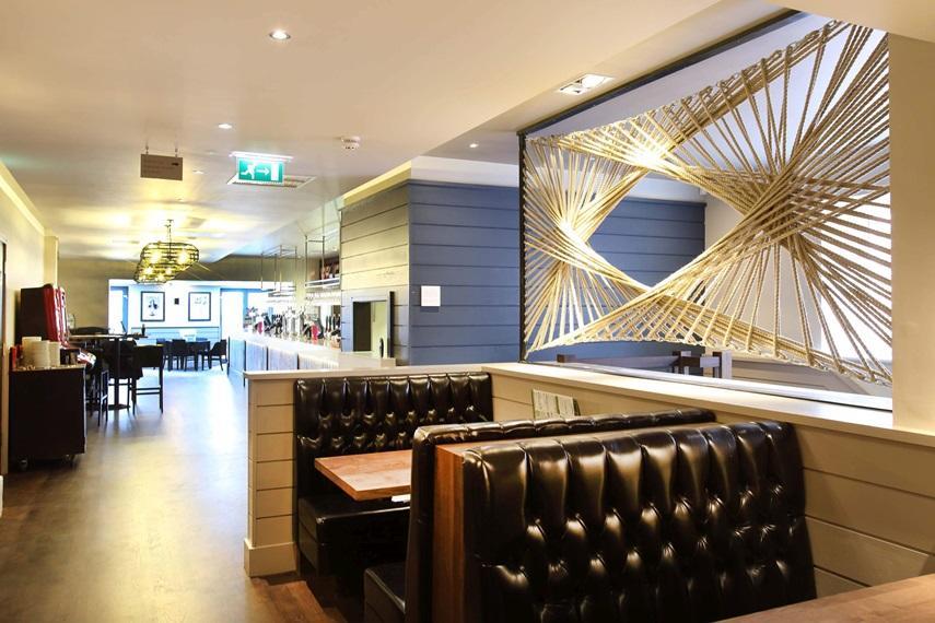 The Angel Hotel Wetherspoon Whitby Ngoại thất bức ảnh